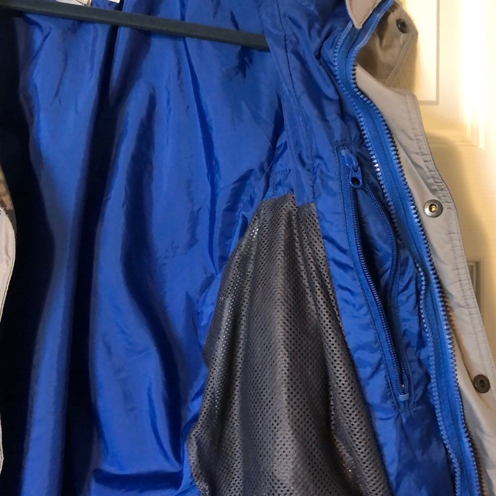 Columbia Interchange Outer Shell - image 6